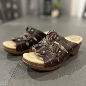 Dansko Serena slide sandals